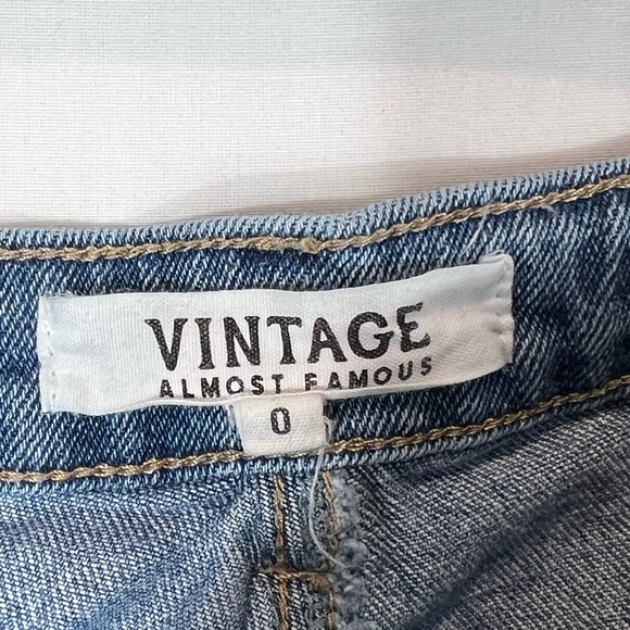 Almost Famous Jean Shorts Sz 0 - Picture 3 of 5